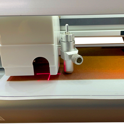 Машина для резки наклеек Daqin Graphtec для ноутбуков Mini Sticker Cutting Machine Custom