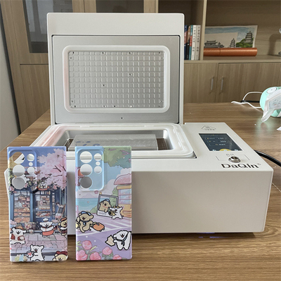 Daqin 3D Sublimation Printing Machine создает уникальные прочные телефонные чехлы