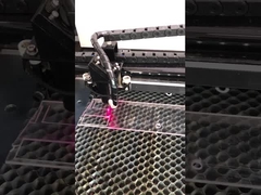 Мобильный автомат для резки протектора экрана